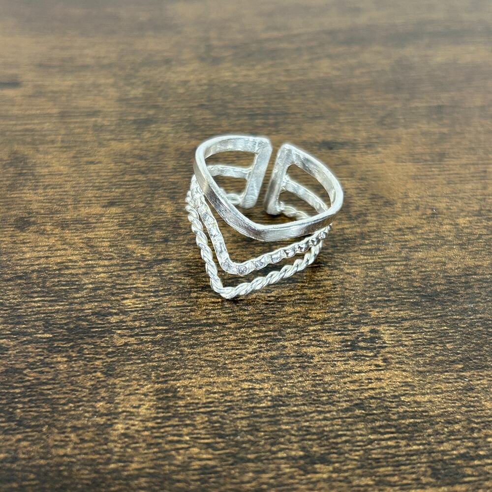 Sterling Silver 925 Triple Chevron Wishbone Shaped Ring Size 8.5